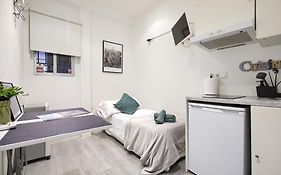 Petit Estudio En Madrid , Centro, 2 Pax, Wi-Fi & Tv